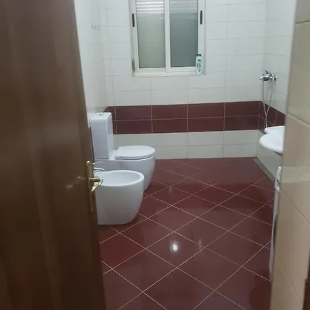 Hostel Oakland Tirana