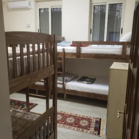 Hostel Oakland *