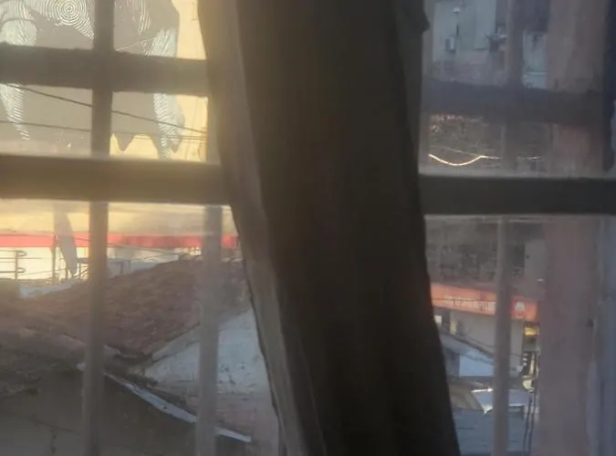 Oakland Hostel Tirana