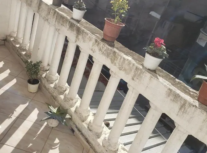 Oakland Hostel Tirana